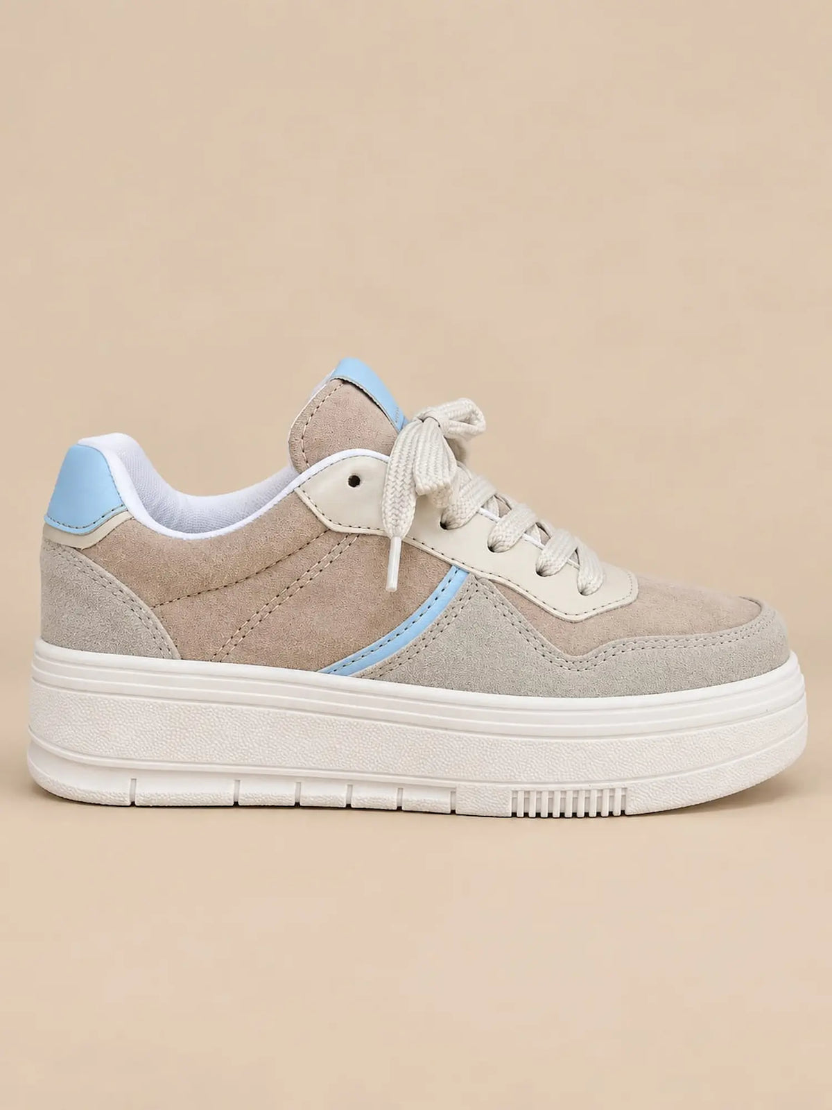 Tenis de mujer niza arena