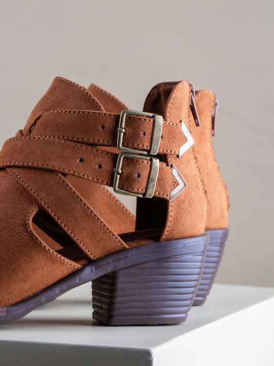 tenis, botines, sandalias y zapatos para mujer en colombia.Roma miel2