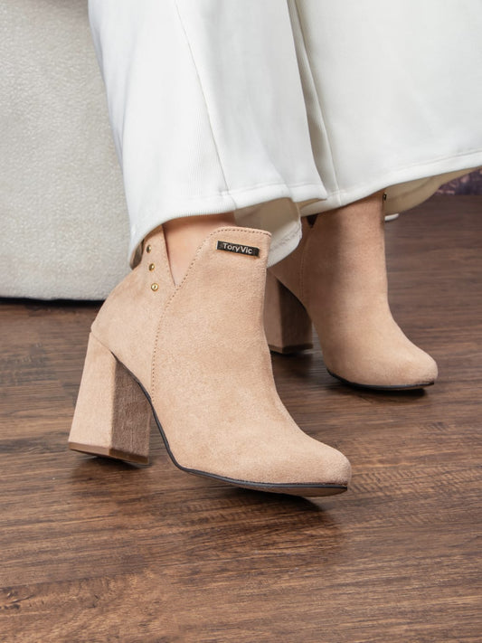 tenis_botines_sandalias_y_zapatos_para_mujer_en_colombia._barcelona_beige13