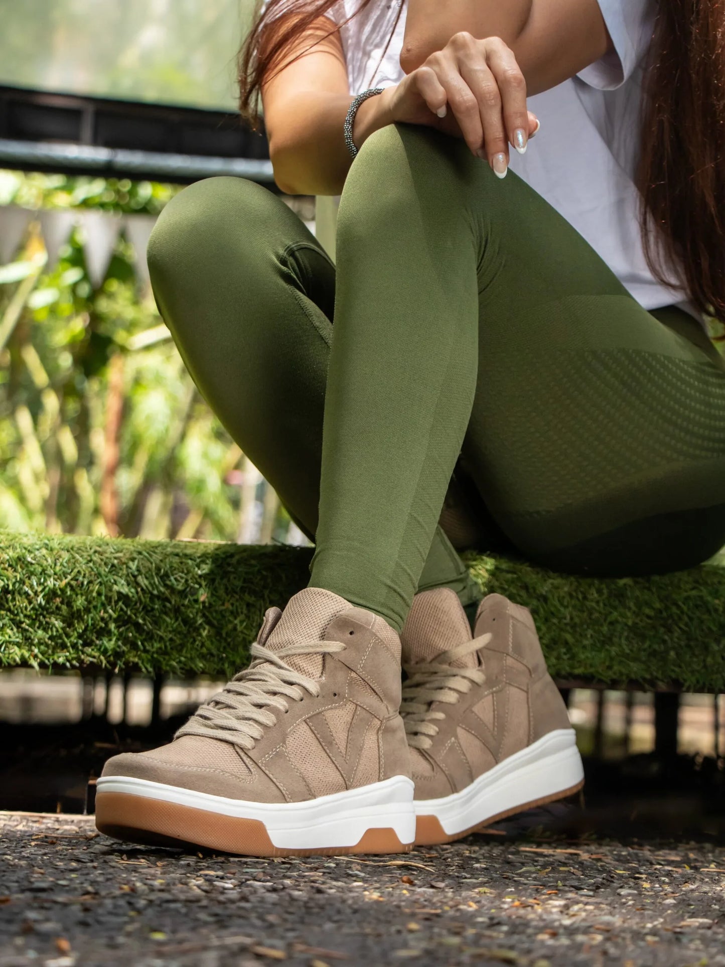 tenis, botines, sandalias y zapatos para mujer en colombia. chicago moka 1