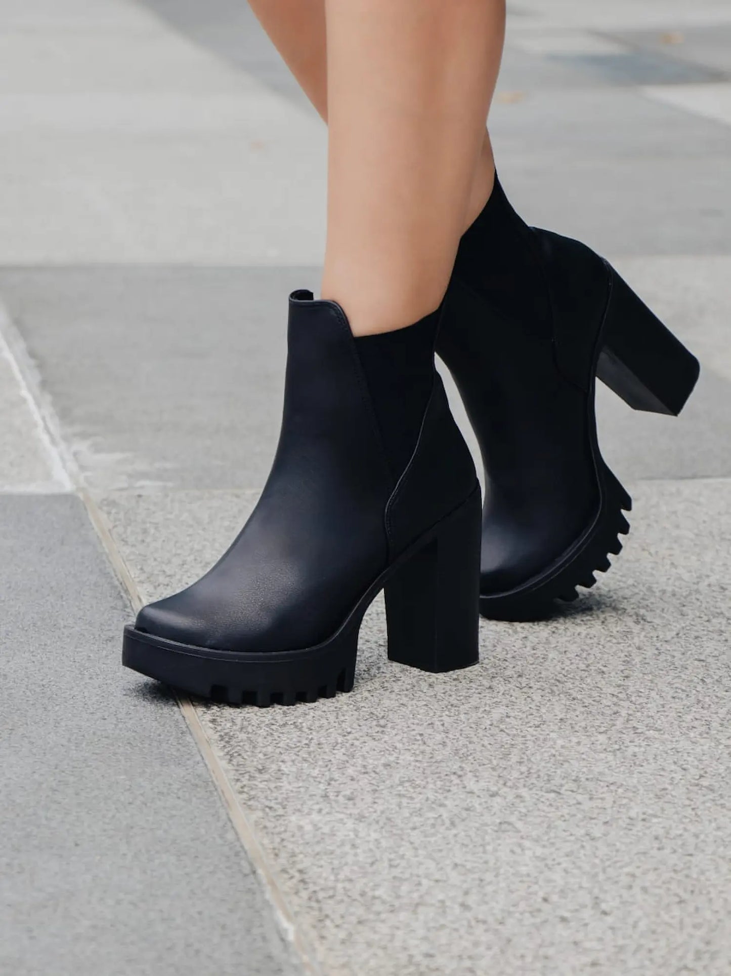 tenis botines sandalias y zapatos para mujer en colombia manhattan negro