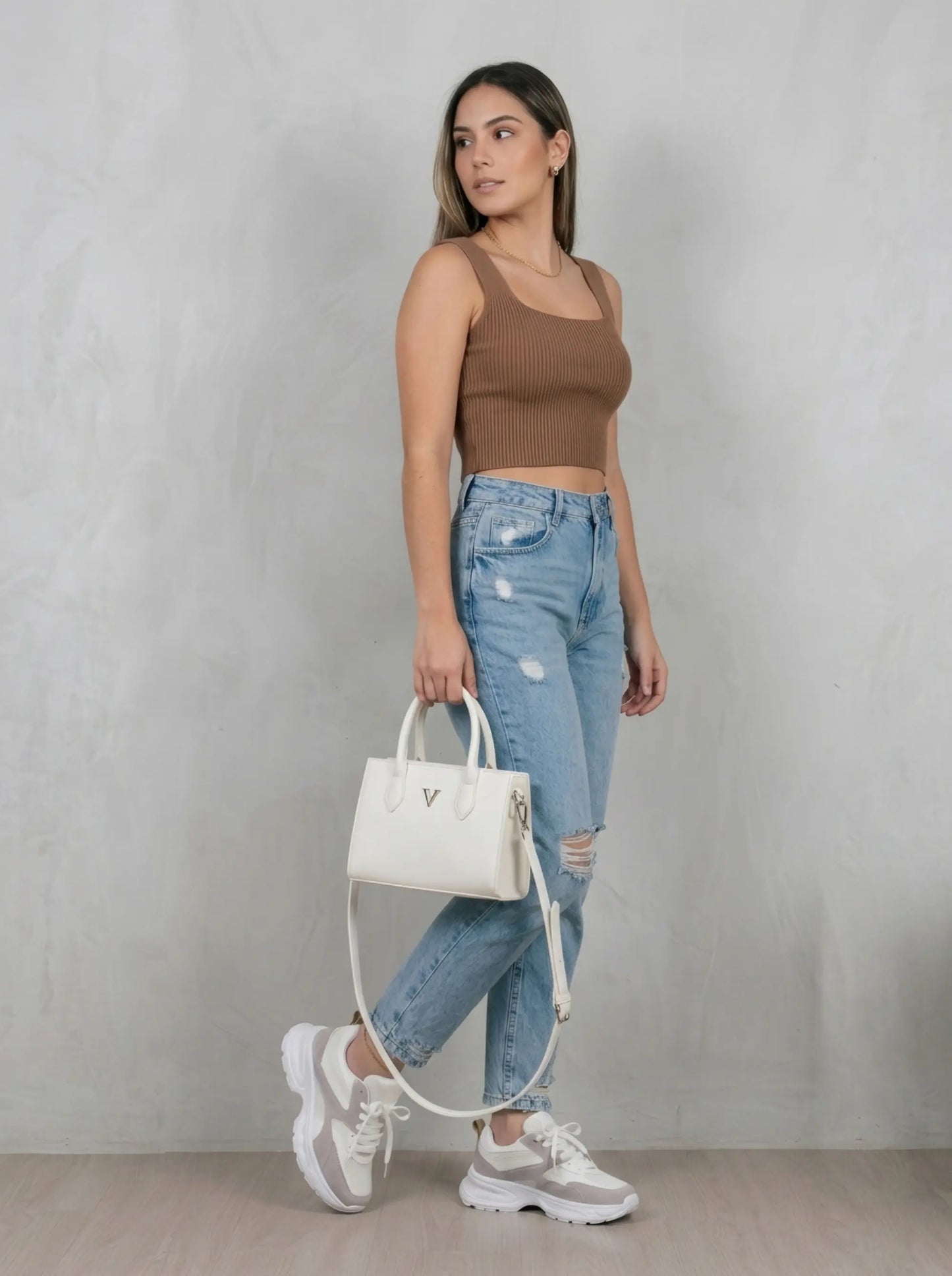 tenis de mujer kendal blanco gris3