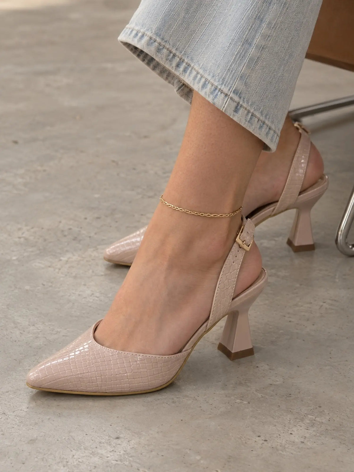 Zapatos de mujer numea nude