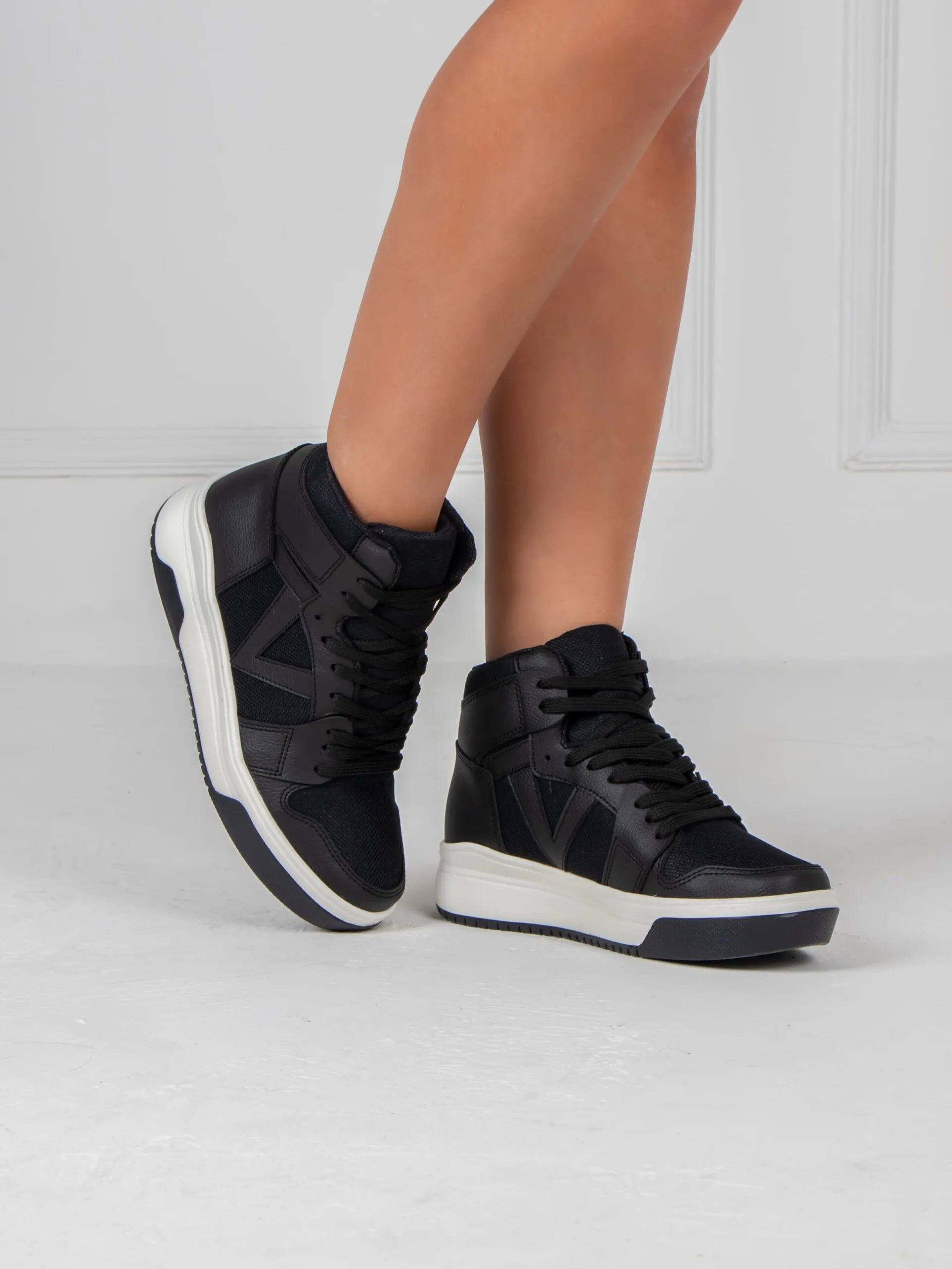 tenis, botines, sandalias y zapatos para mujer en colombia. chicago negro 1