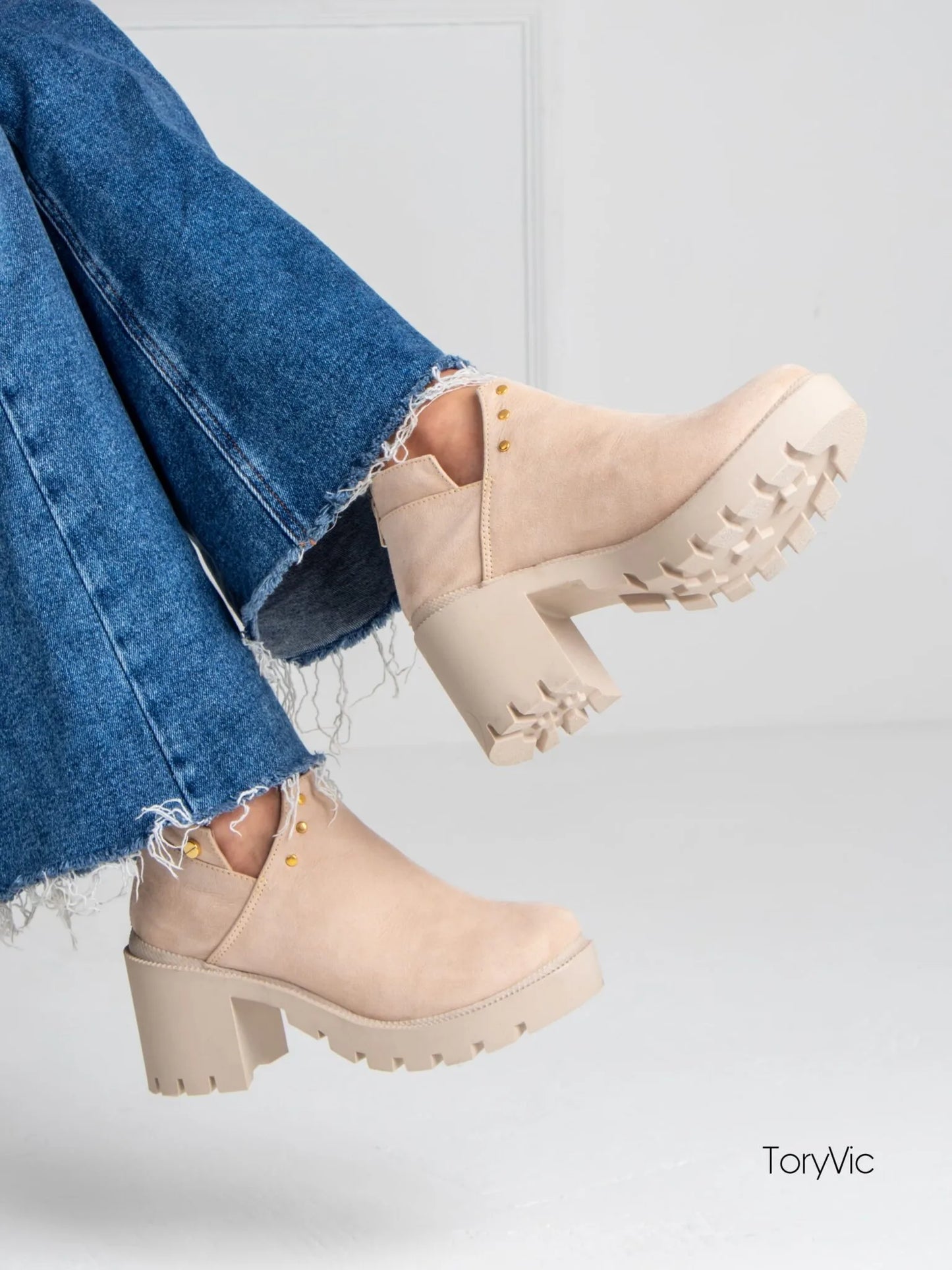 tenis, botines, sandalias y zapatos para mujer en colombia. dallas beige 1
