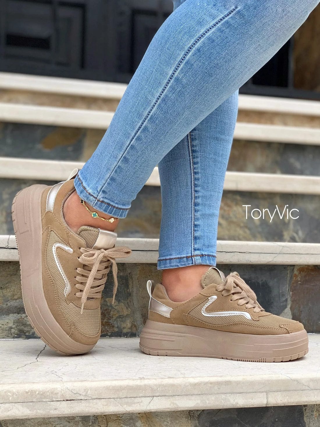 tenis_botines_sandalias_y_zapatos_para_mujer_en_colombia._teddy_moka