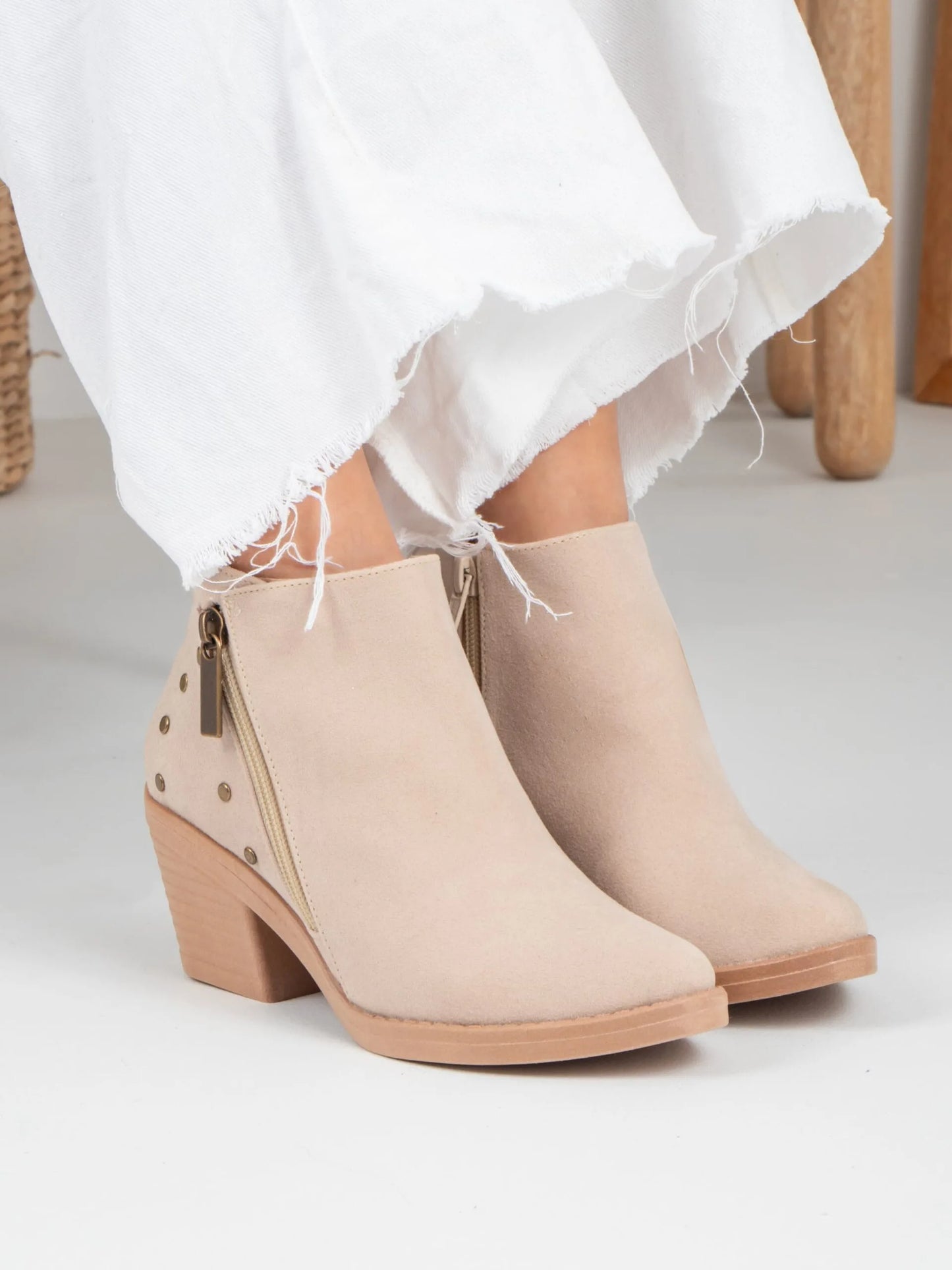 tenis, botines, sandalias y zapatos para mujer en colombia. texas beige 1
