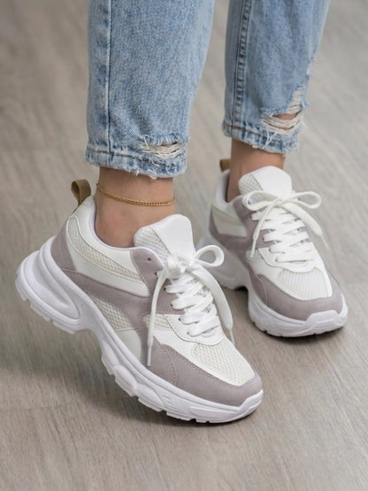 tenis de mujer kendal blanco gris
