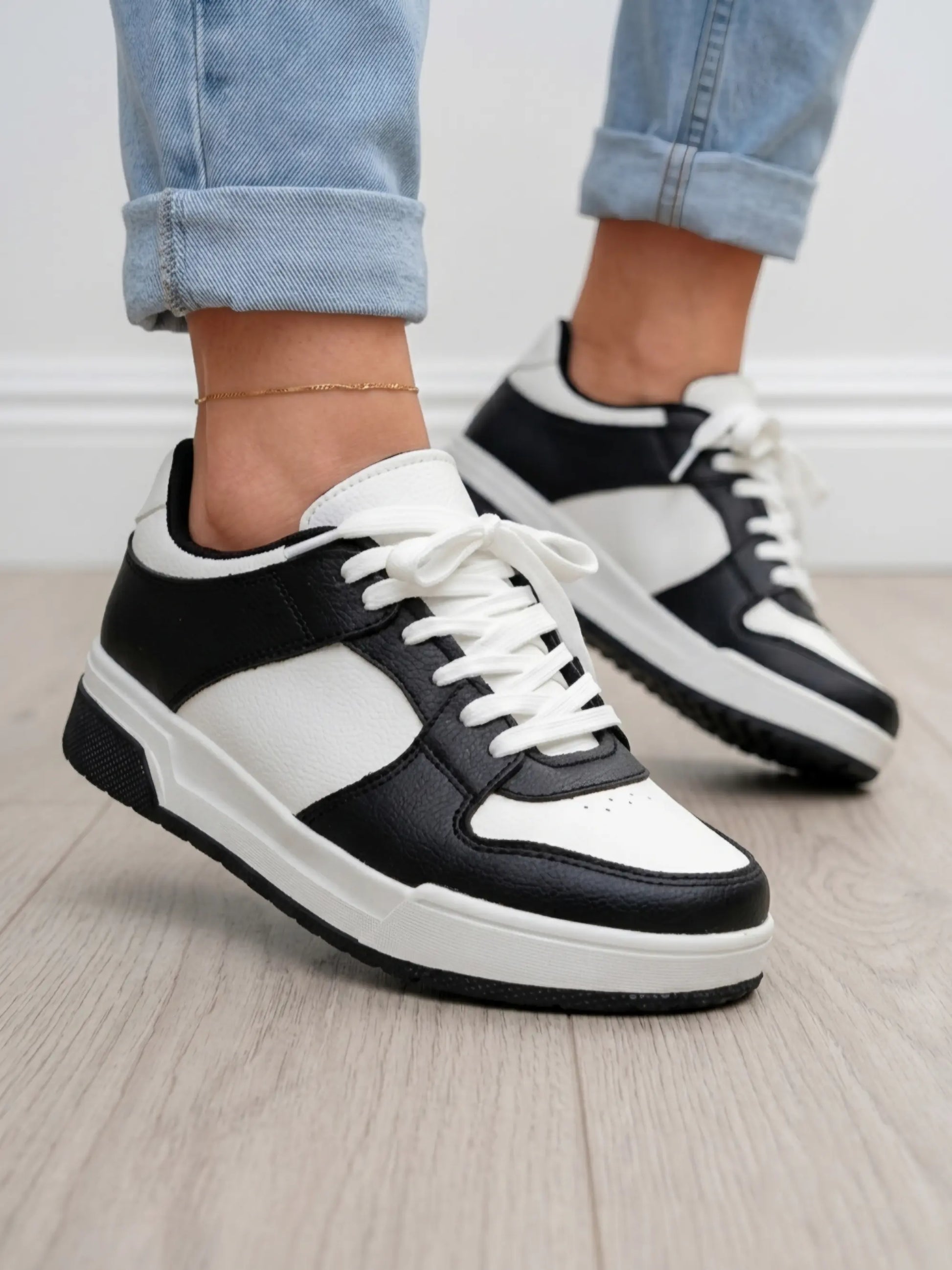 tenis mujer celio blanco negro1