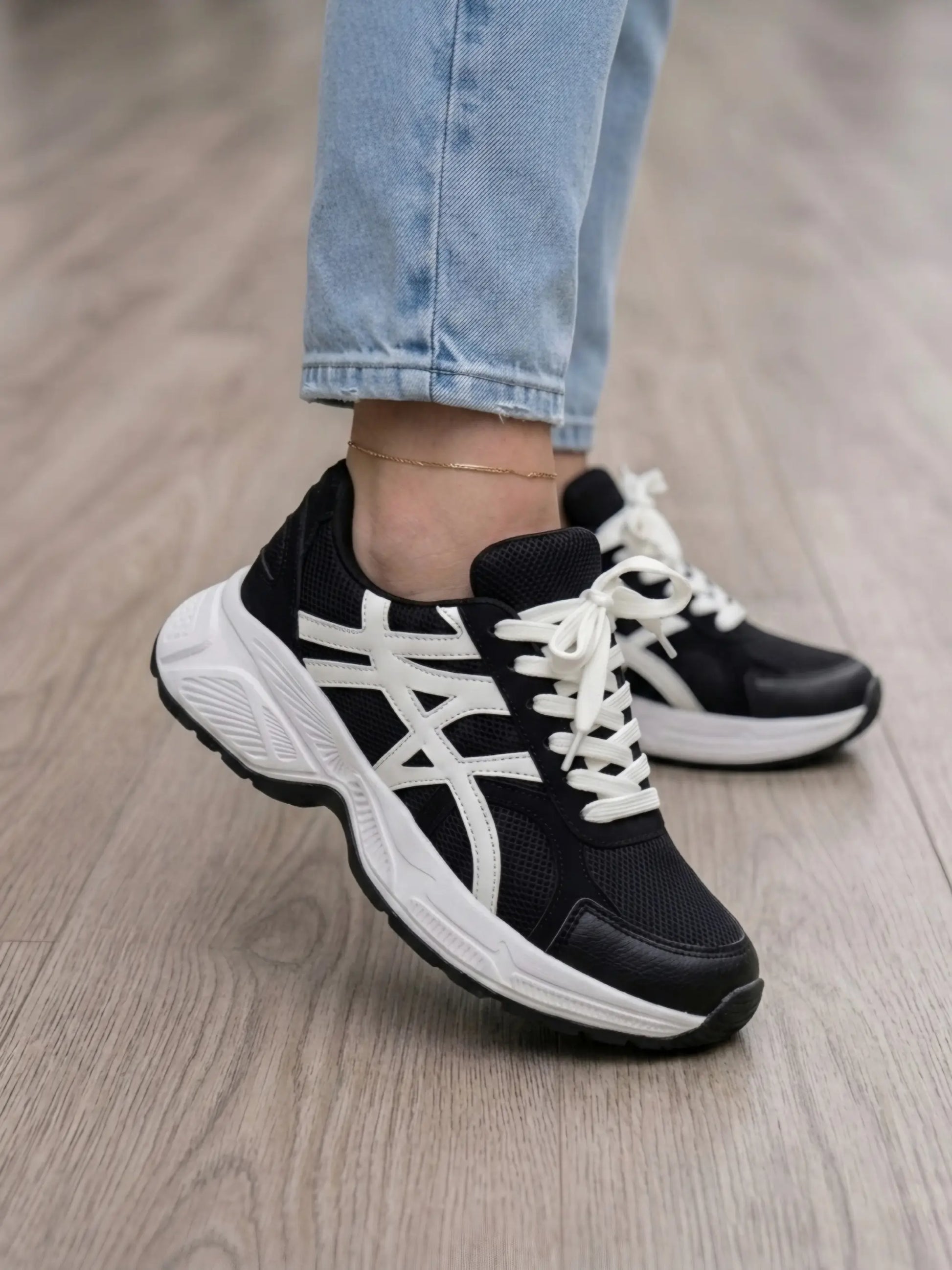 tenis mujer zelda negro blanco 1 
