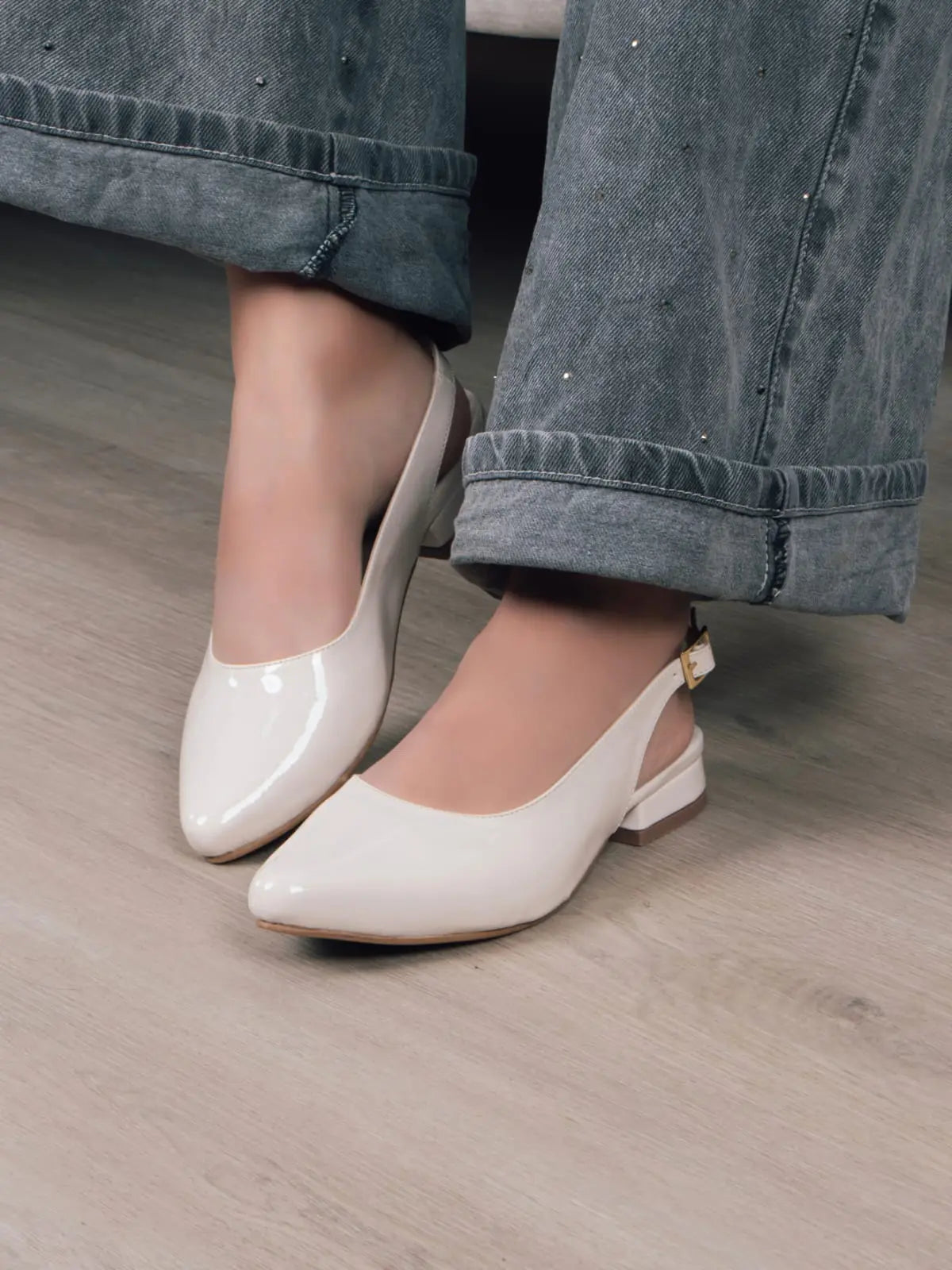 zapato tacon bajo para mujer anastasia beige